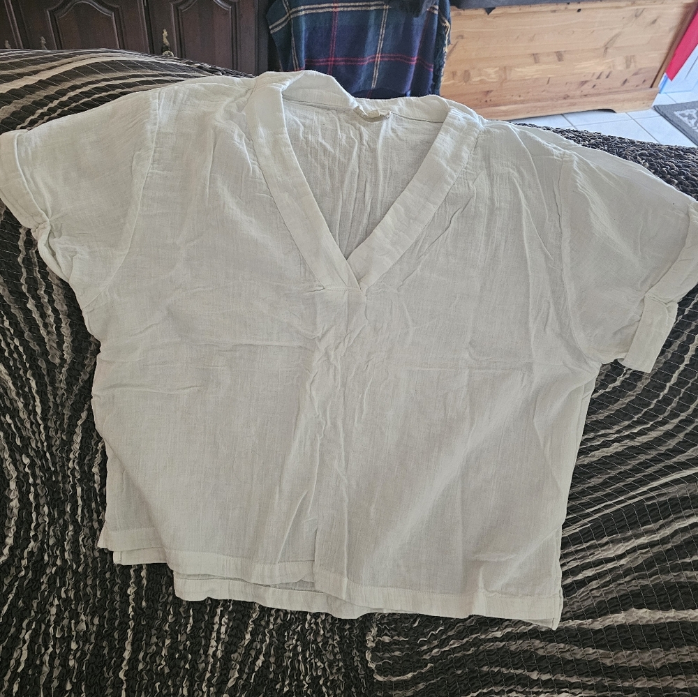 Elan Soft White Top